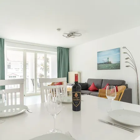 Strandidyll Neubau 1 2 Mit Balkon