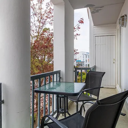 Strandidyll Neubau 1 2 Mit Balkon Apartamento Binz